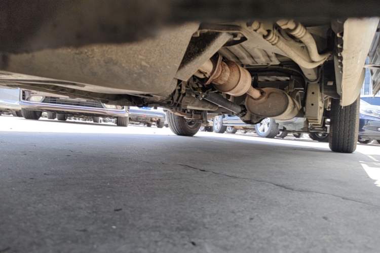 Used Wuling Rongguang 2012 1.5L Extended Standard Version Chassis Front Left