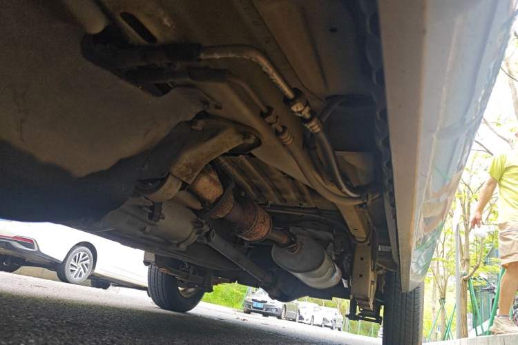 Used Wuling Rongguang 2012 1.2L Extended Basic Version LJY Chassis Front Left