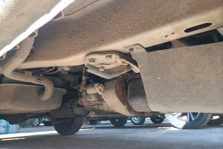 Used Wuling Rongguang 2012 1.2L Extended Basic Version LJY Chassis Front Right
