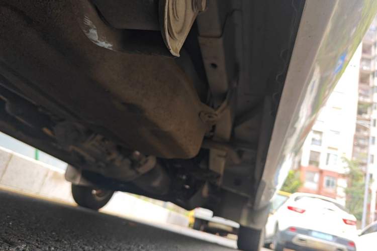 Used Wuling Rongguang 2012 1.2L Extended Basic Version LJY Chassis Rear Right