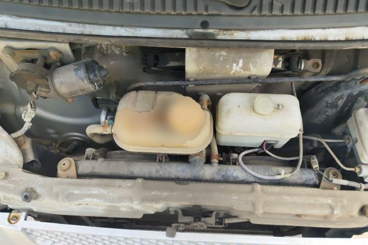 Used Wuling Rongguang 2012 1.2L Extended Basic Version LJY Engine Bay