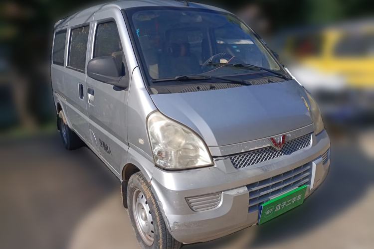 Used Wuling Rongguang 2012 1.2L Extended Basic Version LJY Front Right 45 Deg
