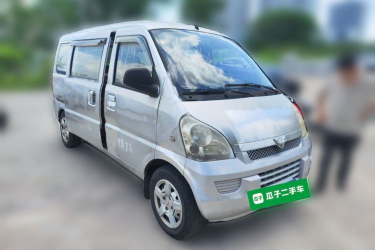 Used Wuling Rongguang 2012 1.2L Extended Basic Version LJY Front Right 45 Deg