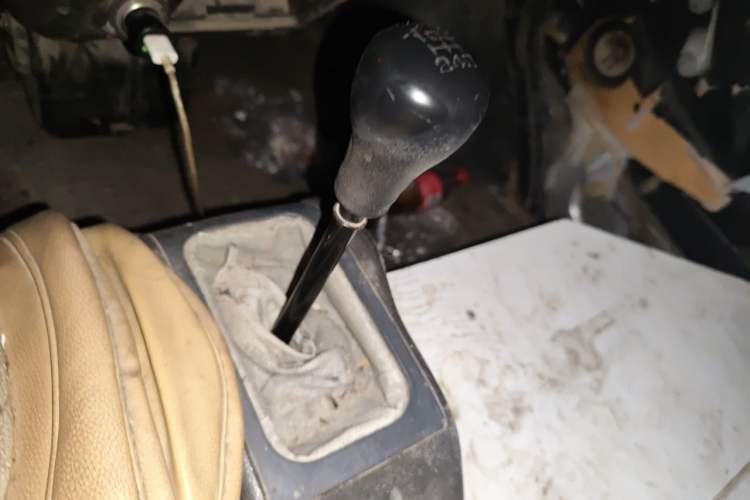 Used Wuling Rongguang 2012 1.2L Extended Basic Version LJY Gear Lever