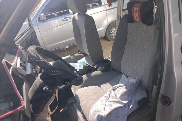 Used Wuling Rongguang 2012 1.2L Extended Basic Version LJY Left Front Seat