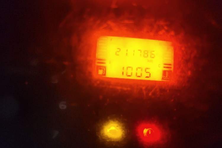 Used Wuling Rongguang 2012 1.2L Extended Basic Version LJY Odometer Close Up