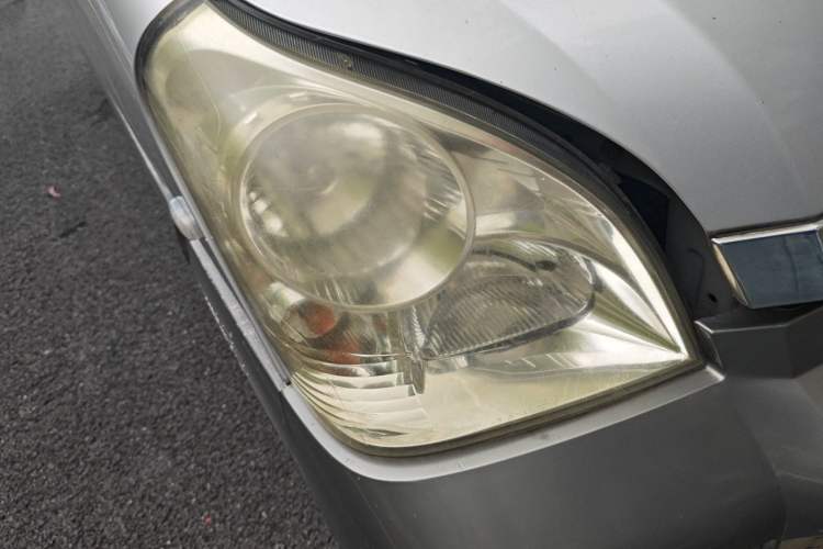 Used Wuling Rongguang 2012 1.2L Extended Basic Version LJY Right Front Headlight