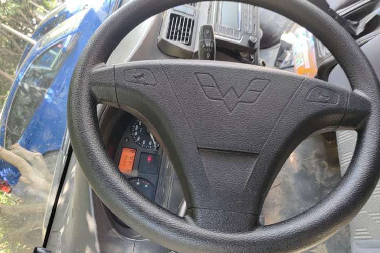 Used Wuling Rongguang 2012 1.5L Extended Standard Version Steering Wheel