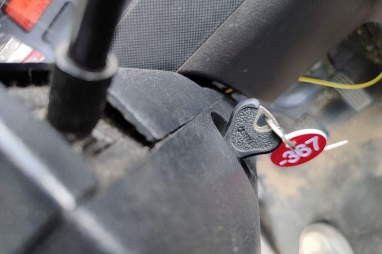 Used Wuling Rongguang 2012 1.5L Extended Standard Version Vehicle Key