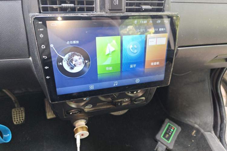 Used Wuling Rongguang 2012 1.5L Extended Basic Version Audio And AC Panel