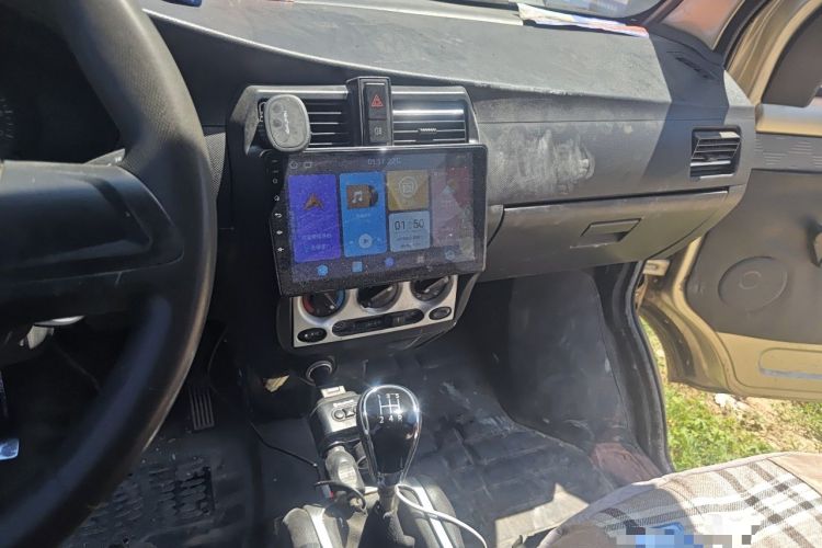 Used Wuling Rongguang 2012 1.5L Extended Basic Version Audio And AC Panel