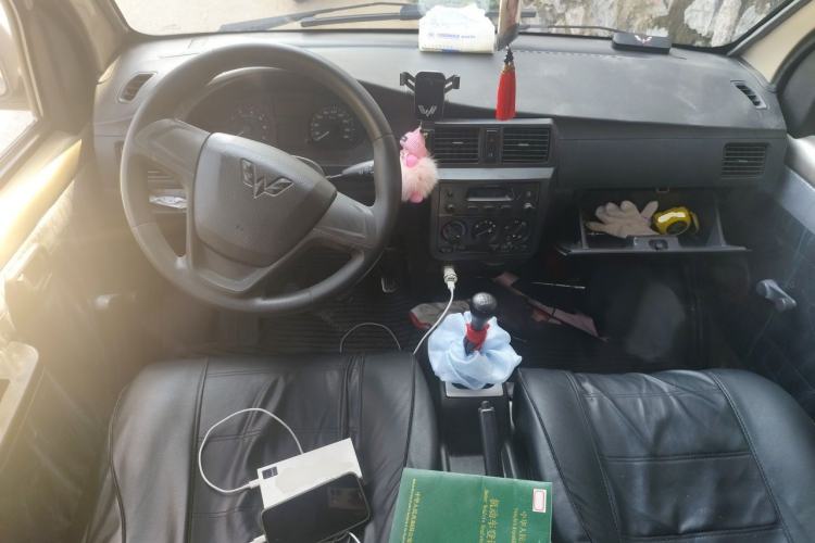 Used Wuling Rongguang 2012 1.2L Extended Basic Version LJY Center Console