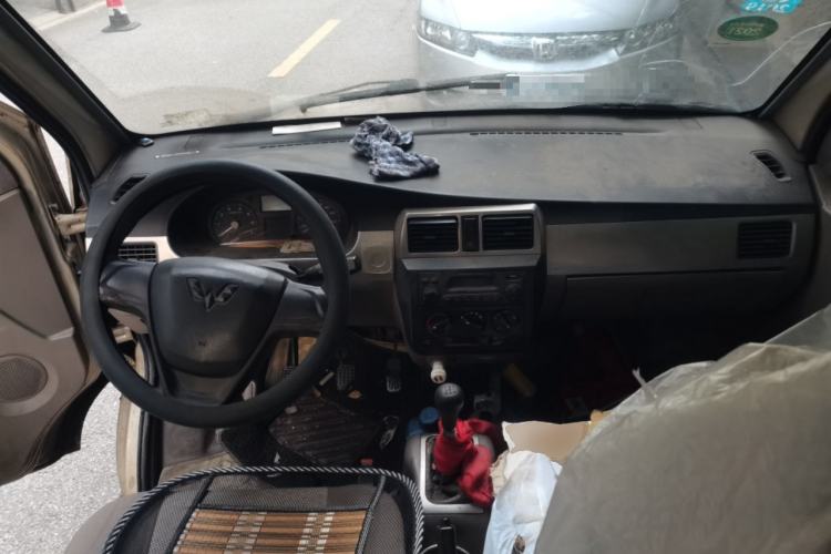 Used Wuling Rongguang 2012 1.2L Extended Standard Version LJY Center Console
