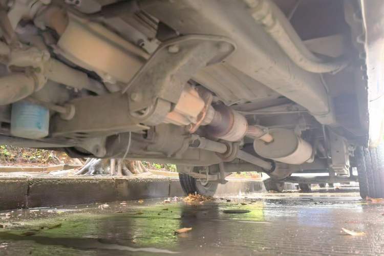Used Wuling Rongguang 2012 1.2L Extended Basic Version LJY Chassis Front Left