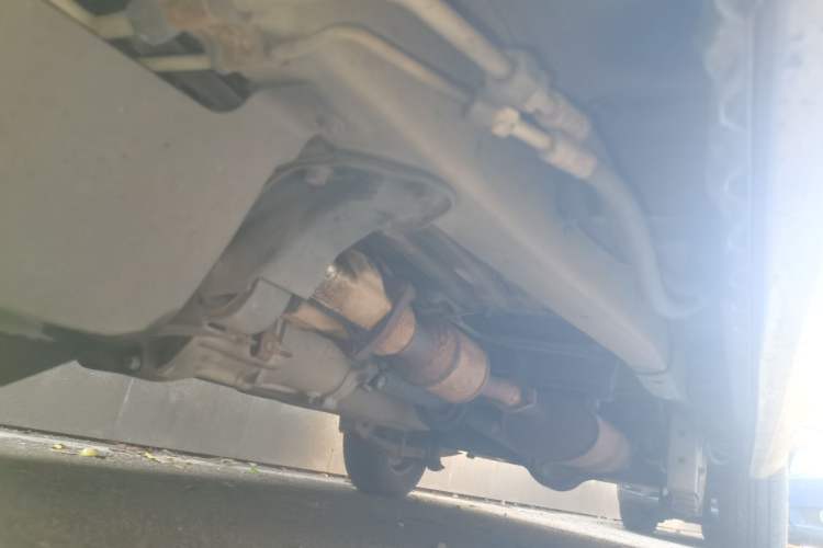 Used Wuling Rongguang 2012 1.2L Extended Standard Version LJY Chassis Front Left