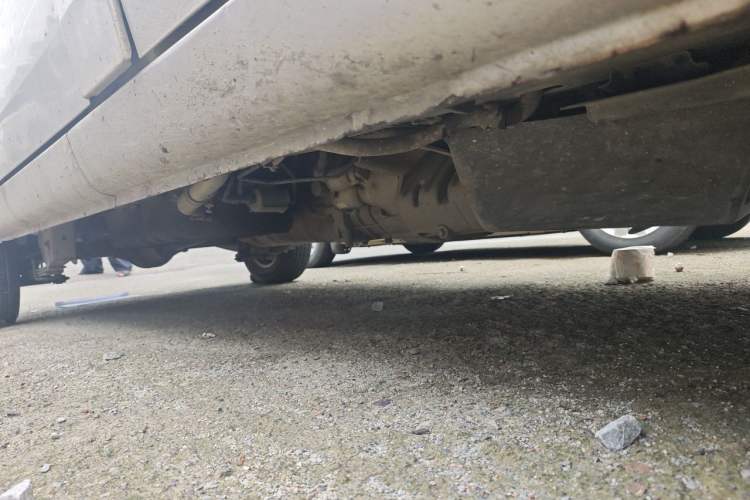 Used Wuling Rongguang 2012 1.5L Extended Basic Version Chassis Front Right