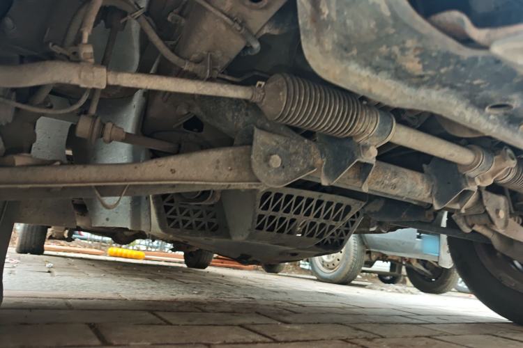 Used Wuling Rongguang 2012 1.5L Extended Basic Version Chassis Front Right