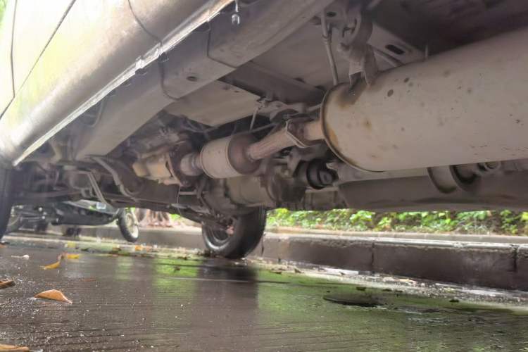 Used Wuling Rongguang 2012 1.2L Extended Basic Version LJY Chassis Rear Left