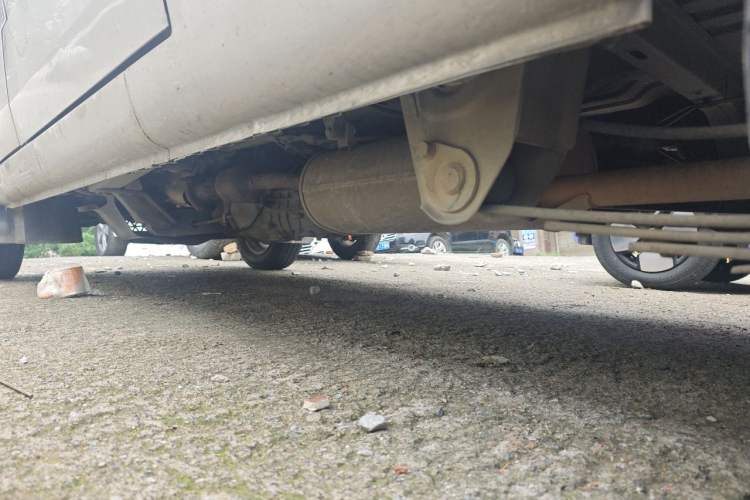 Used Wuling Rongguang 2012 1.5L Extended Basic Version Chassis Rear Left