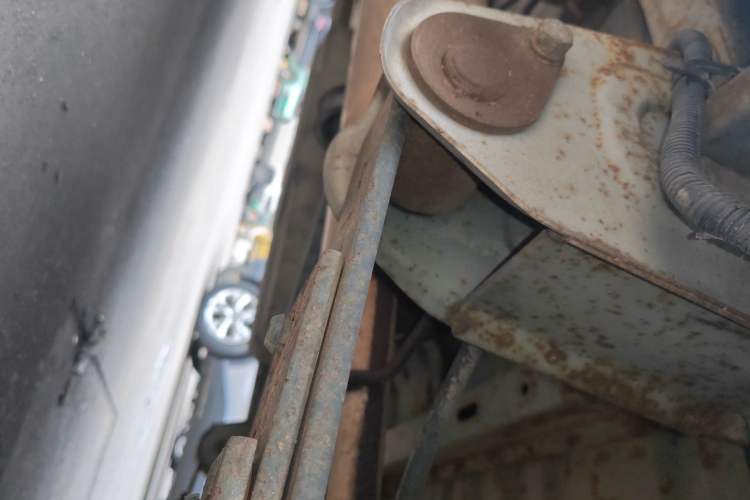 Used Wuling Rongguang 2012 1.2L Extended Basic Version LJY Chassis Rear Left