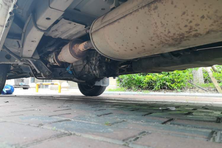 Used Wuling Rongguang 2012 1.5L Extended Basic Version Chassis Rear Left