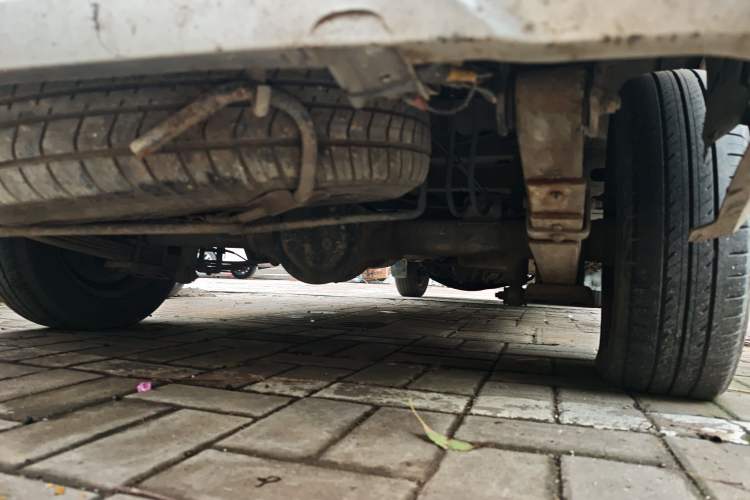 Used Wuling Rongguang 2012 1.5L Extended Basic Version Chassis Rear Right