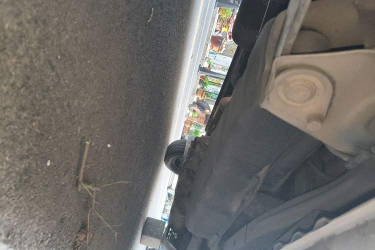 Used Wuling Rongguang 2012 1.5L Extended Basic Version Chassis Rear Right