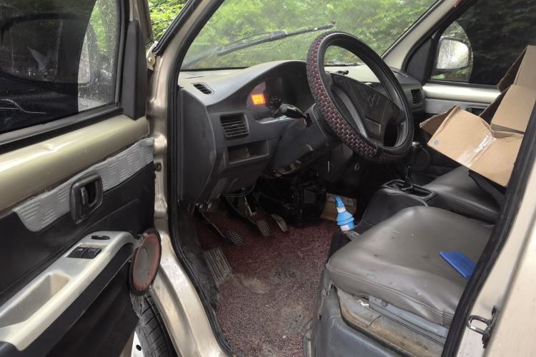 Used Wuling Rongguang 2012 1.2L Extended Basic Version LJY Driver Seat