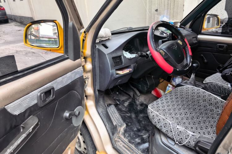 Used Wuling Rongguang 2012 1.5L Extended Basic Version Driver Seat