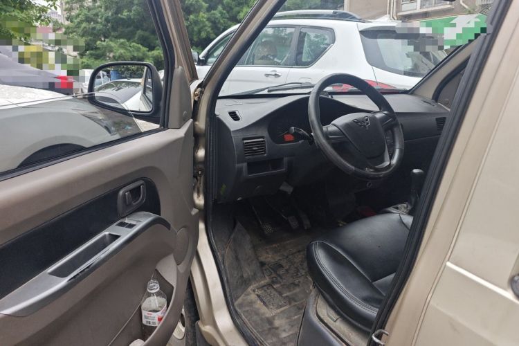 Used Wuling Rongguang 2012 1.5L Extended Basic Version Driver Seat
