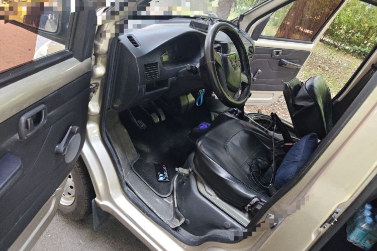 Used Wuling Rongguang 2012 1.5L Extended Basic Version Driver Seat