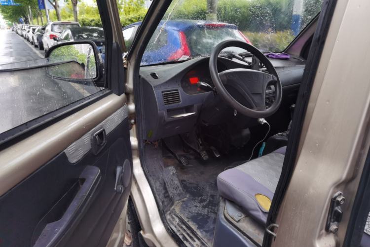 Used Wuling Rongguang 2012 1.2L Extended Basic Version LJY Driver Seat