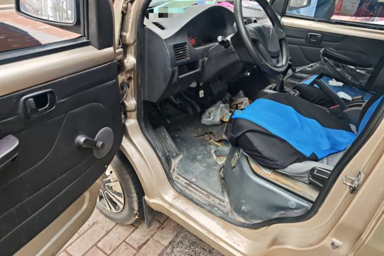 Used Wuling Rongguang 2012 1.5L Extended Basic Version Driver Seat