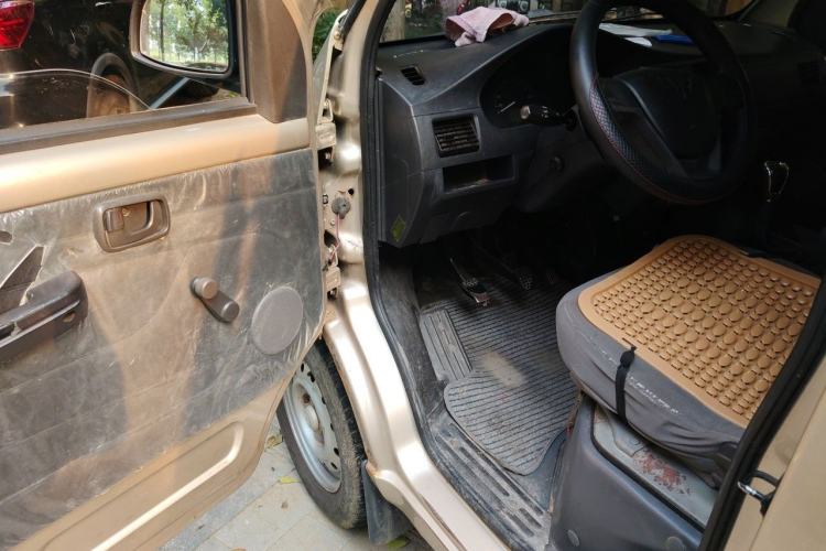Used Wuling Rongguang 2012 1.5L Extended Basic Version Driver Seat