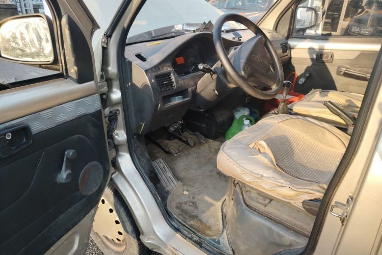 Used Wuling Rongguang 2012 1.2L Extended Basic Version LJY Driver Seat
