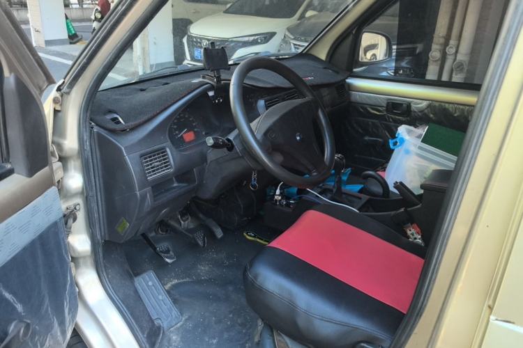 Used Wuling Rongguang 2012 1.5L Extended Standard Version Driver Seat