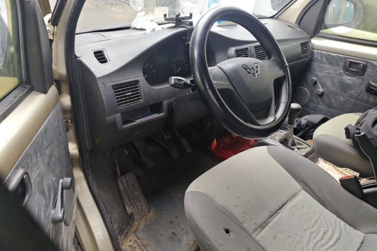 Used Wuling Rongguang 2012 1.5L Extended Basic Version Driver Seat