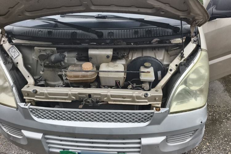 Used Wuling Rongguang 2012 1.5L Extended Basic Version Engine Bay