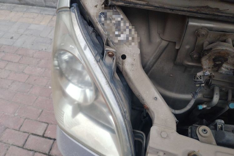 Used Wuling Rongguang 2012 1.2L Extended Basic Version LJY Engine Bay Right