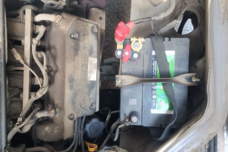 Used Wuling Rongguang 2012 1.2L Extended Standard Version LJY Engine Bay Right