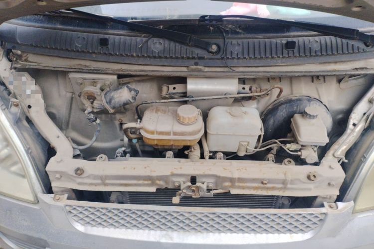 Used Wuling Rongguang 2012 1.2L Extended Basic Version LJY Engine Bay
