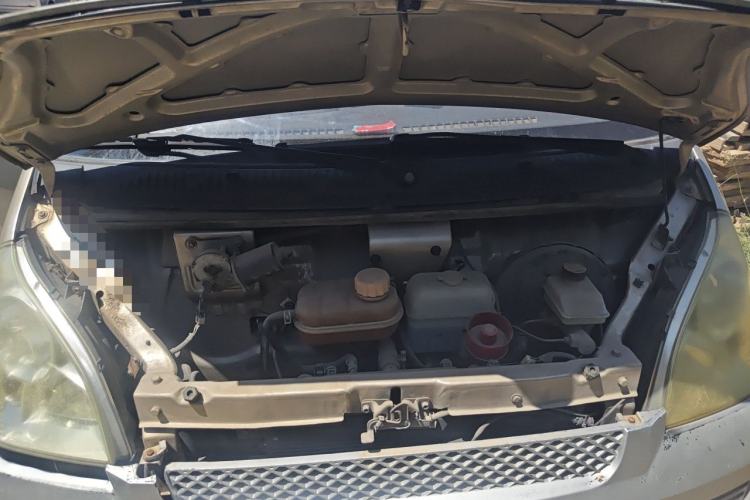 Used Wuling Rongguang 2012 1.5L Extended Basic Version Engine Bay