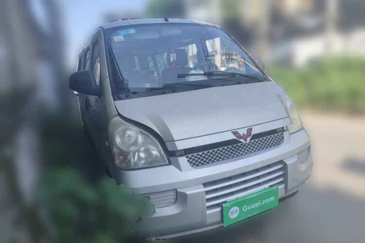 Used Wuling Rongguang 2012 1.2L Extended Basic Version LJY Front Right 45 Deg