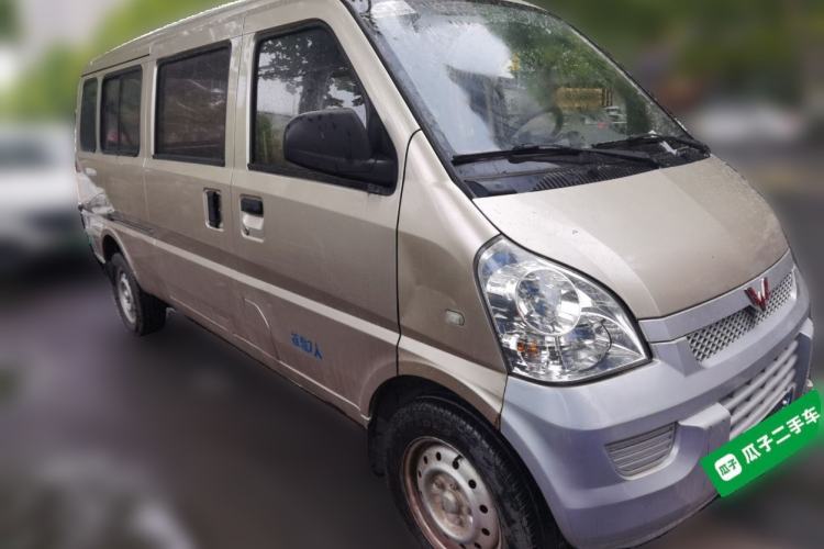 Used Wuling Rongguang 2012 1.2L Extended Basic Version LJY Front Right 45 Deg