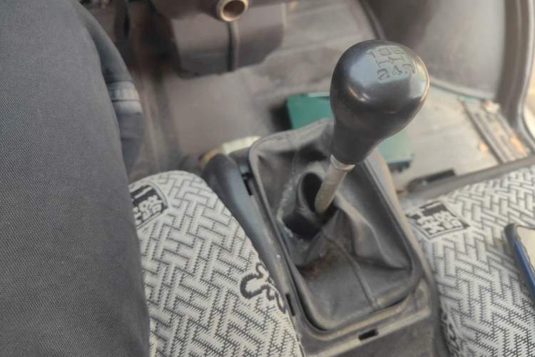 Used Wuling Rongguang 2012 1.5L Extended Basic Version Gear Lever