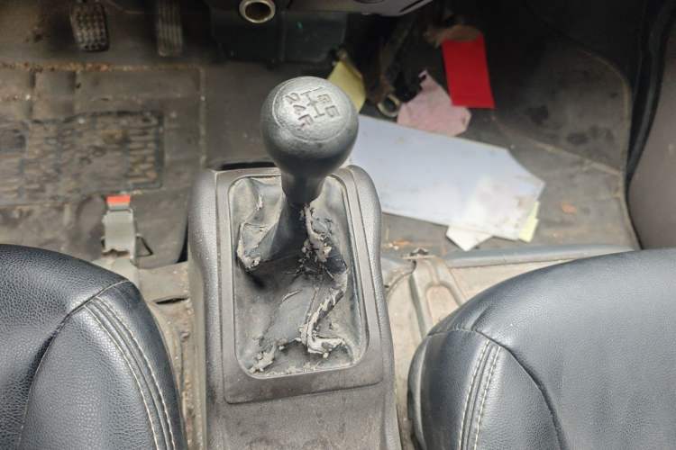 Used Wuling Rongguang 2012 1.5L Extended Basic Version Gear Lever