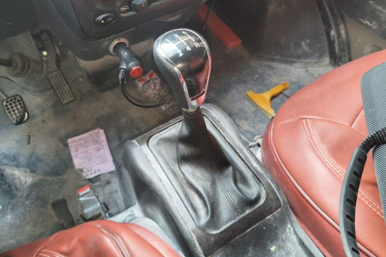 Used Wuling Rongguang 2012 1.5L Extended Basic Version Gear Lever
