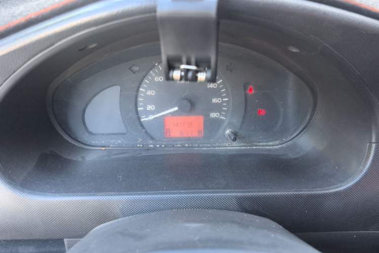 Used Wuling Rongguang 2012 1.5L Extended Standard Version Instrument Cluster