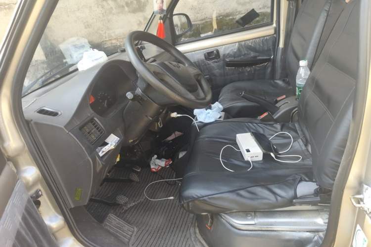 Used Wuling Rongguang 2012 1.2L Extended Basic Version LJY Left Front Seat