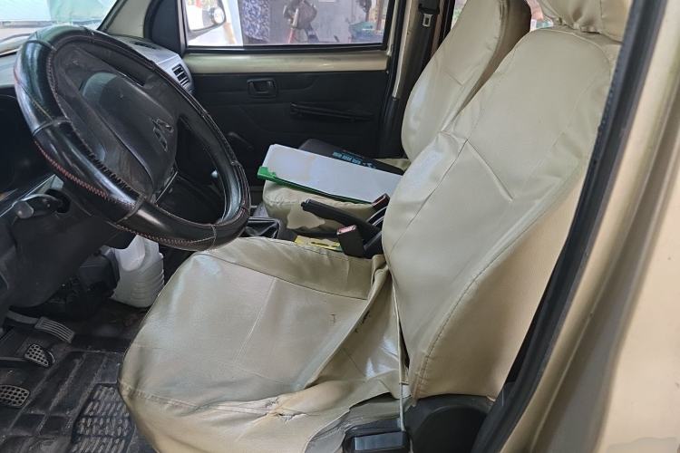 Used Wuling Rongguang 2012 1.5L Extended Basic Version Left Front Seat